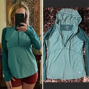 Mountain hardwear lightweight pullover